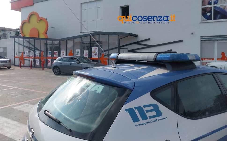volante polizia conad cosenza statale 107