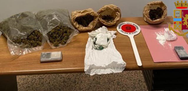 droga marijuana cocaina polizia cosenza arresto 02