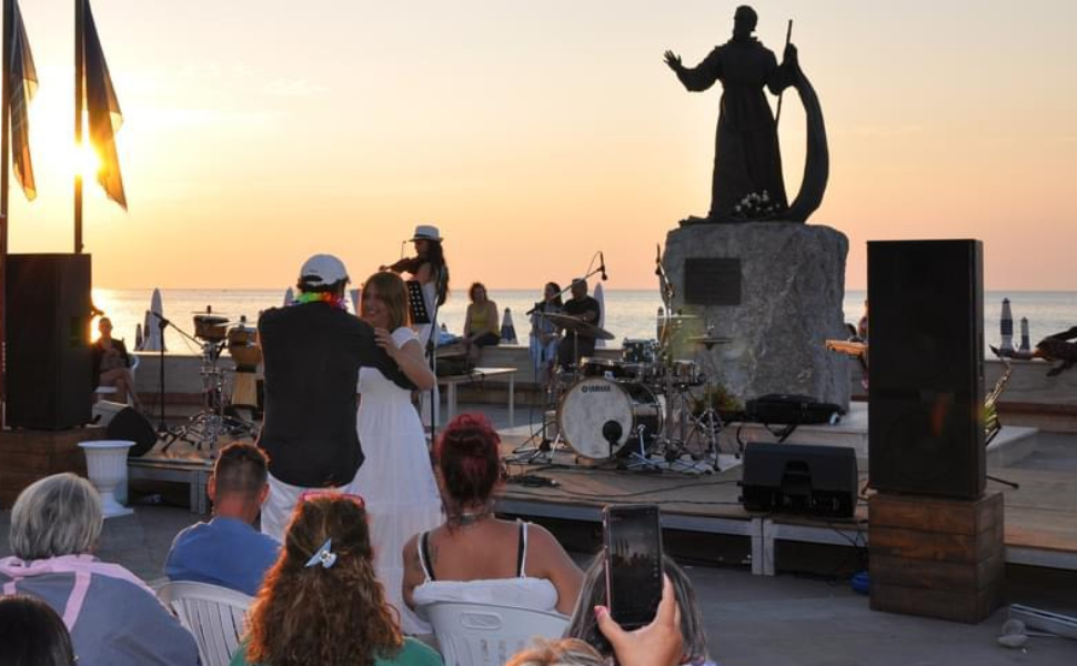 Trebisacce note d'alba