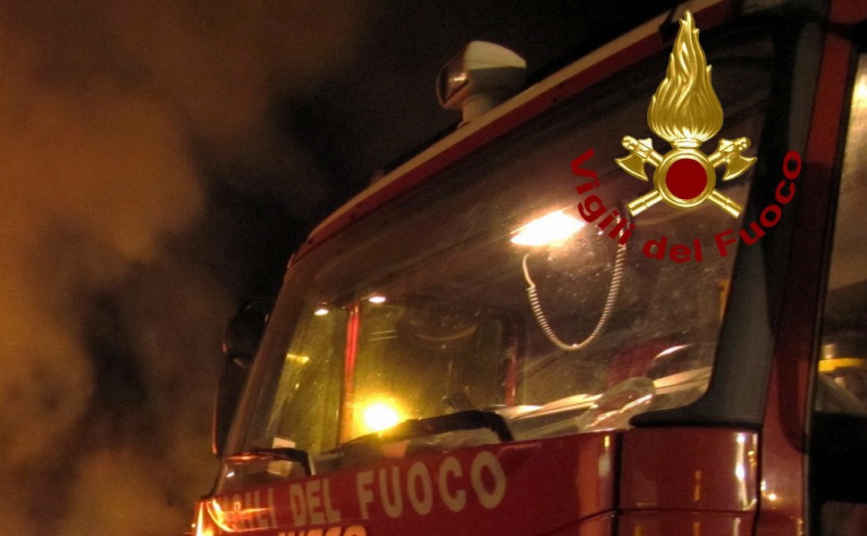Vigili del fuoco notte generico