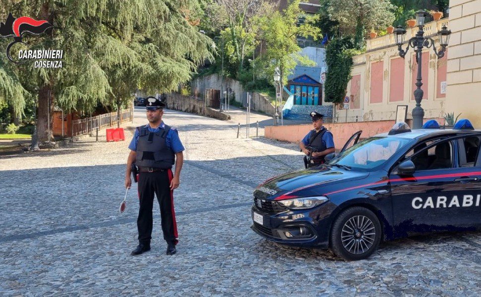 carabinieri cosenza centro storico
