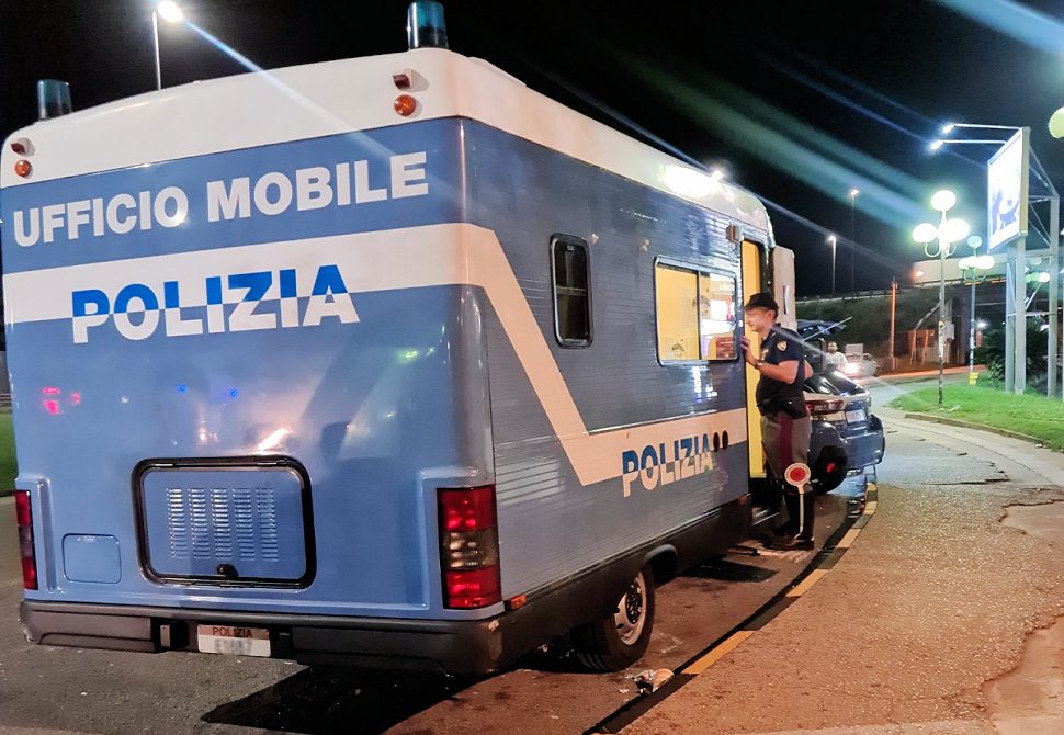 Polizia blindato Cosenza controlli