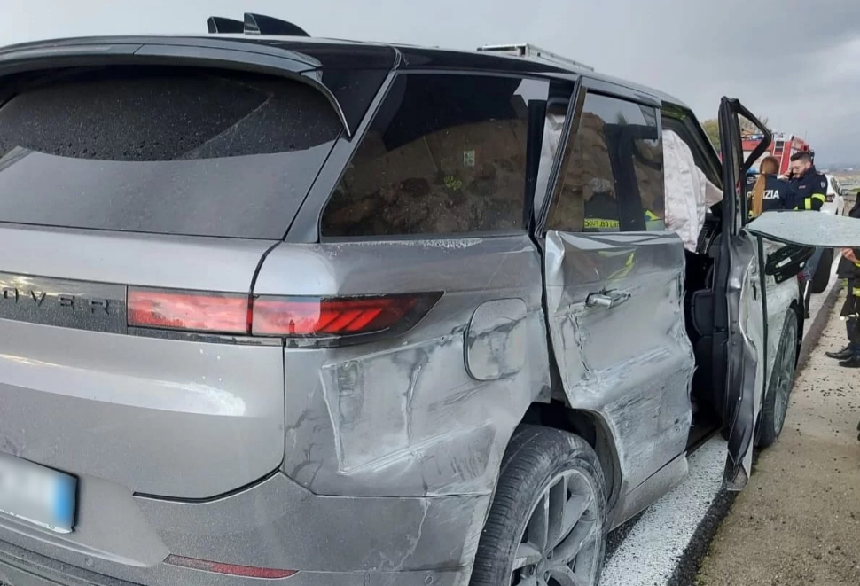 Incidente auto occhiuto2