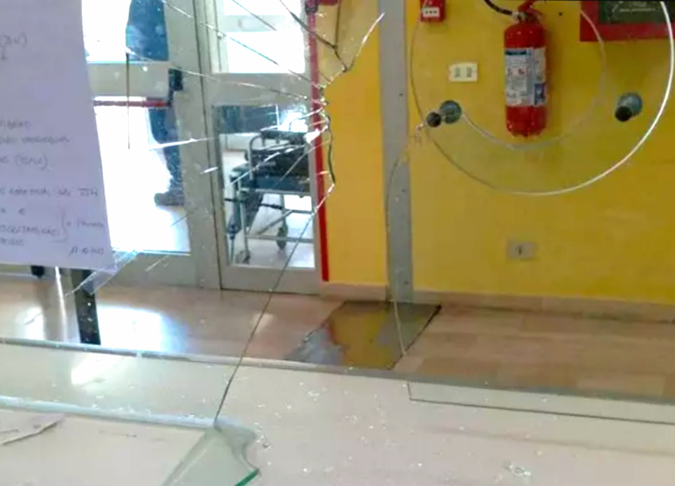 Vetro Asp poliambulatorio Amantea