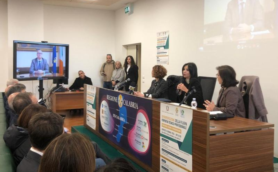 Valditara collegamento regione