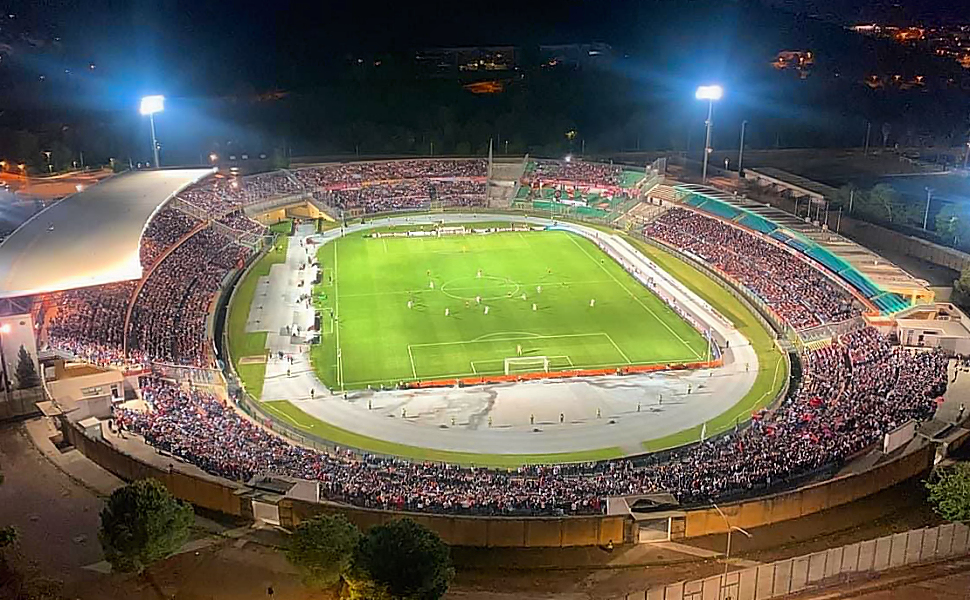 Stadio San Vito Marulla con tifosi