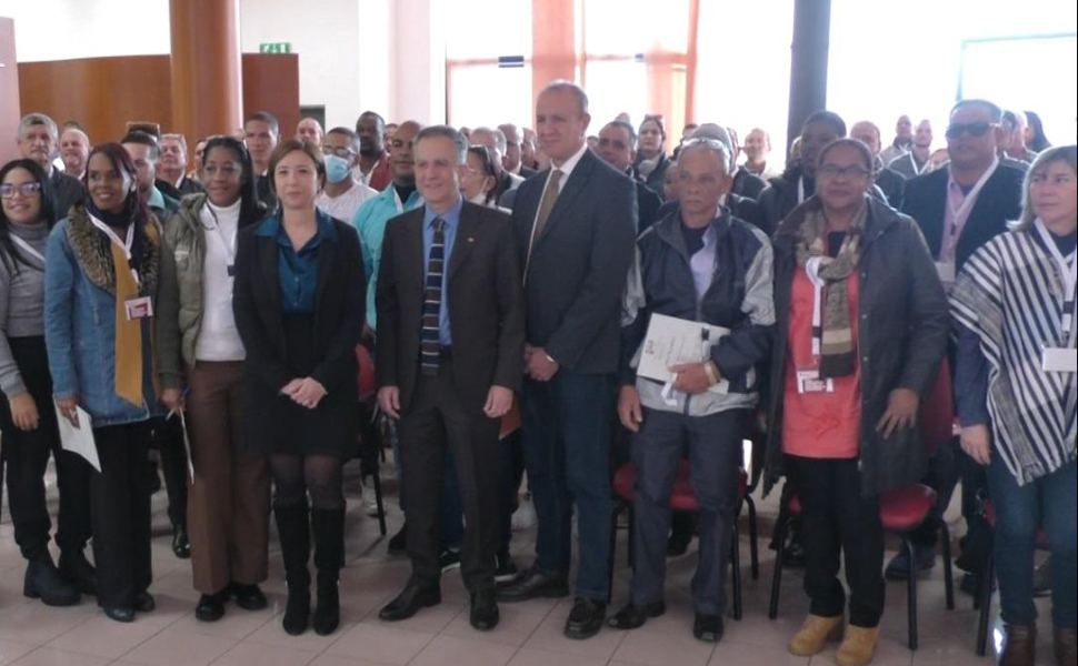 medici-cubani-con-rettore