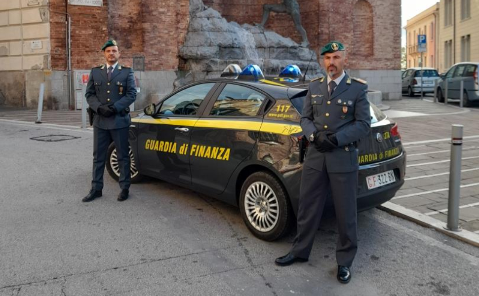 guardia di finanza 02
