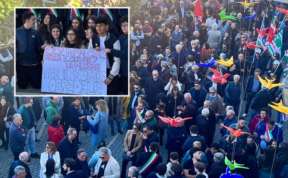 manifestazione ospedale acri 4 aprile