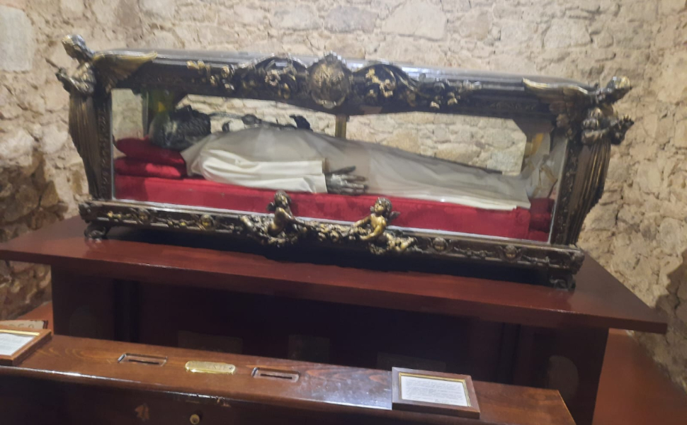 spoglie-abate-Gioacchino-da-Fiore