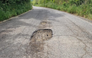 Buche strade frazioni Cosenza1