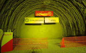 Roseto galleria Statale 106