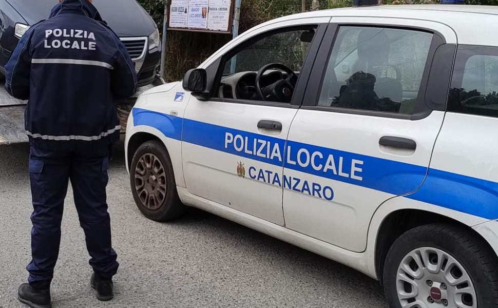 polizia locale vigili urbani catanzaro