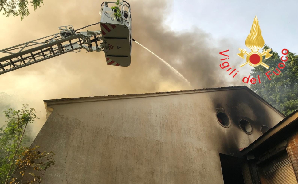 incendio casolare vvff 02