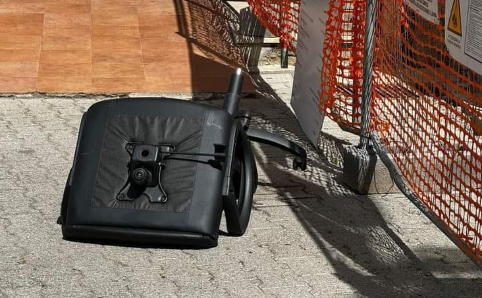 sedia-ditrutta-ex-sindaco-Acquaformosa