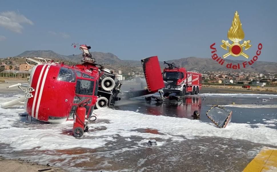 Elicottero anticendio vigili del fuoco