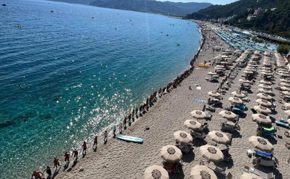 catena-umana-solidarieta