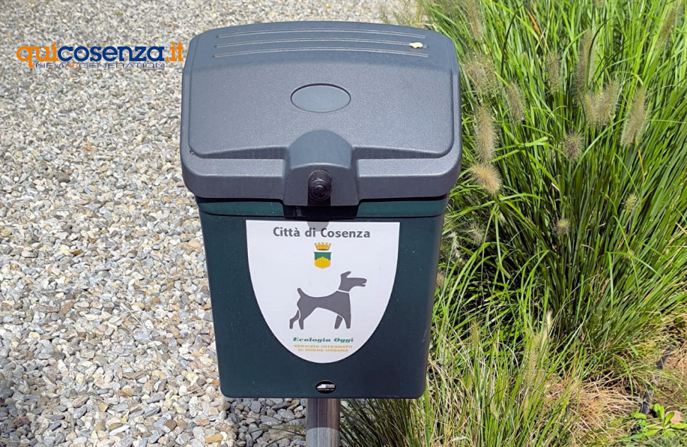 Cestino raccolta deiezioni canine Cosenza