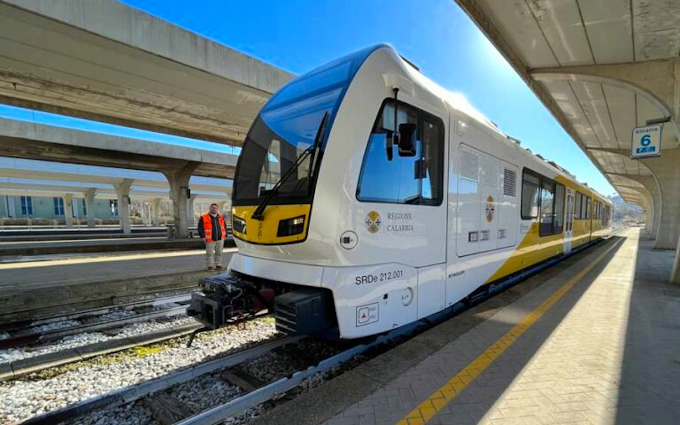 Ferrovie della Calabria treno
