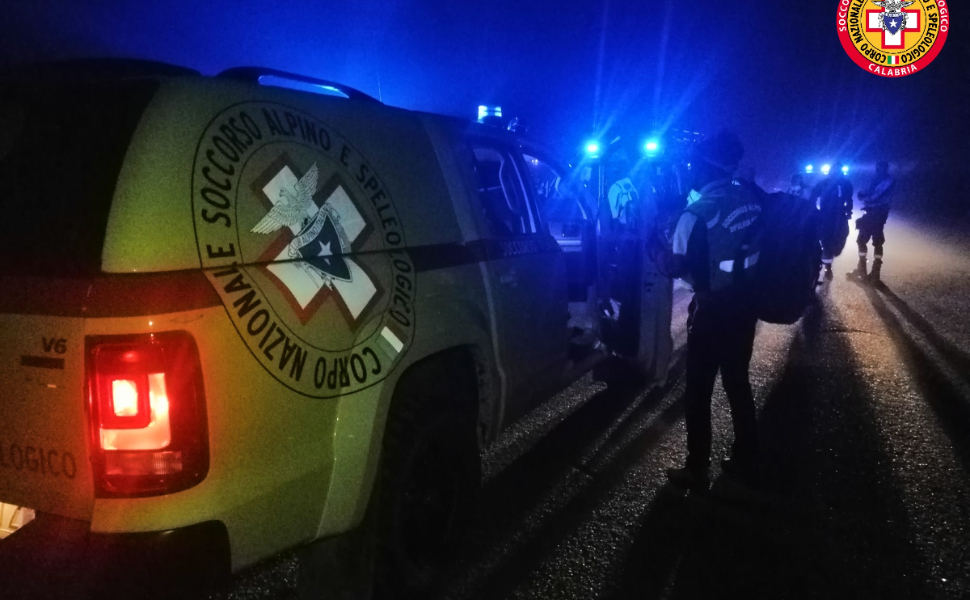 auto-fuori-strada-nel-Cosentino