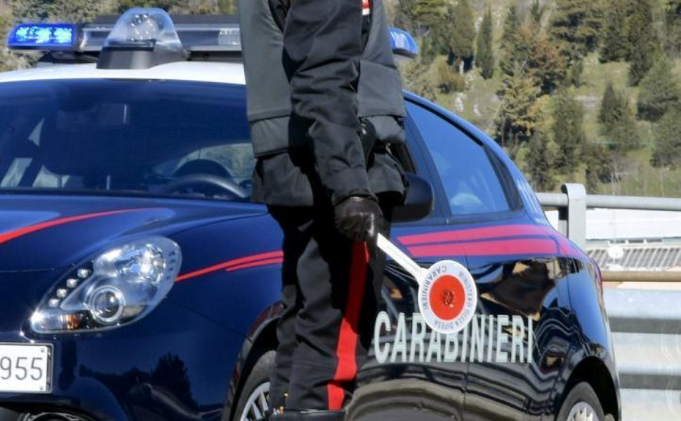 carabinieri-sulla-statale-106
