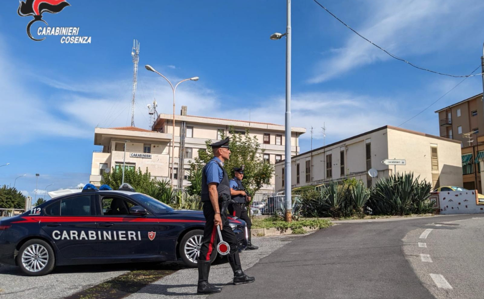 Carabinieri-Paola.