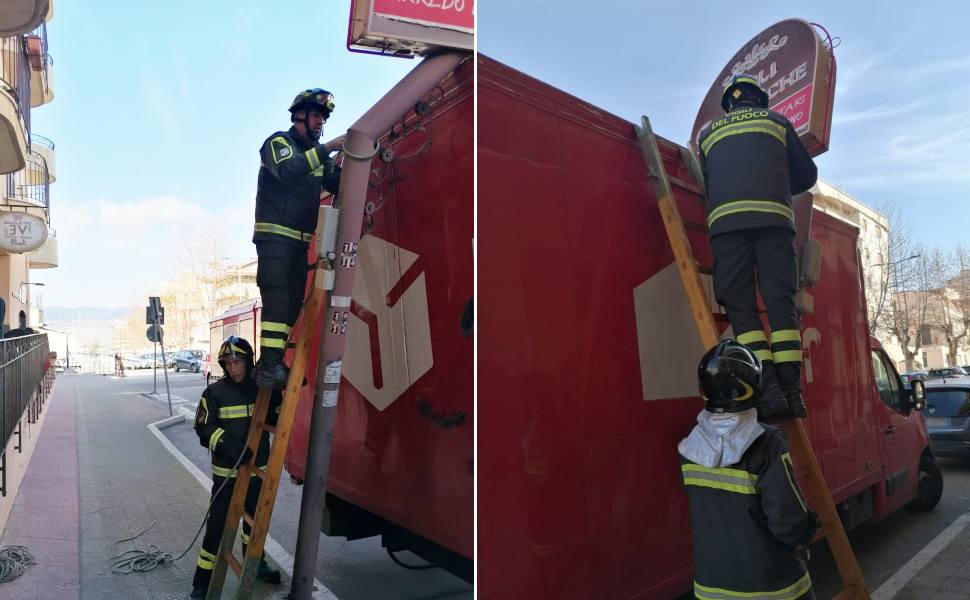 furgone incastrato vigili fuoco