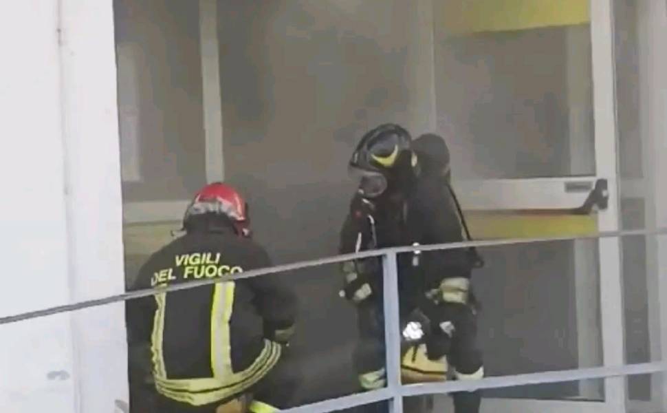 incendio poste villapiana lido