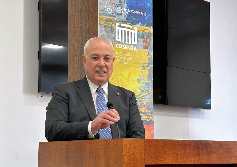 Presidente Klaus Algieri 2