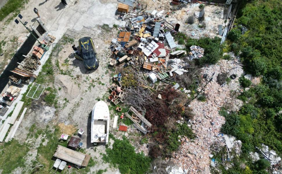 discarica abusiva sud crotone gdf 01