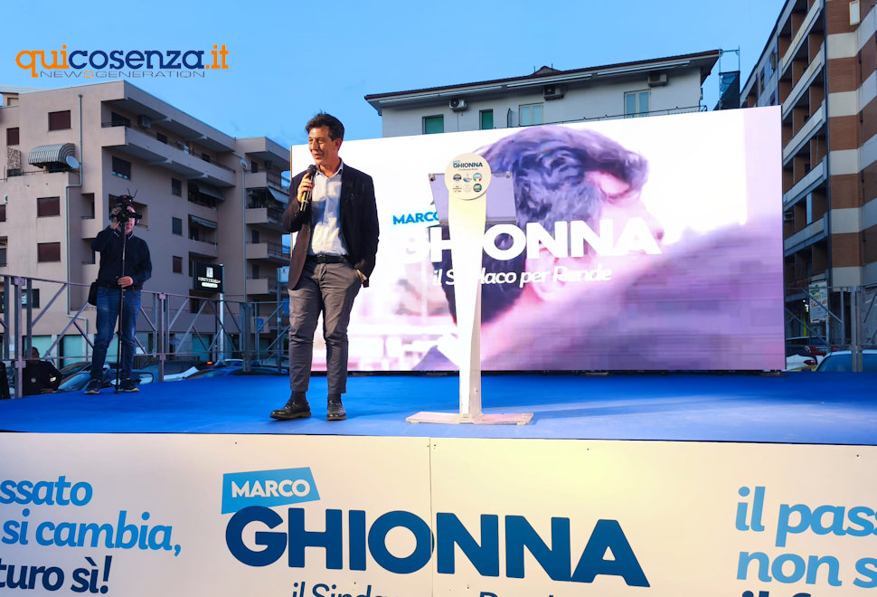 Marco Ghionna palco Rende