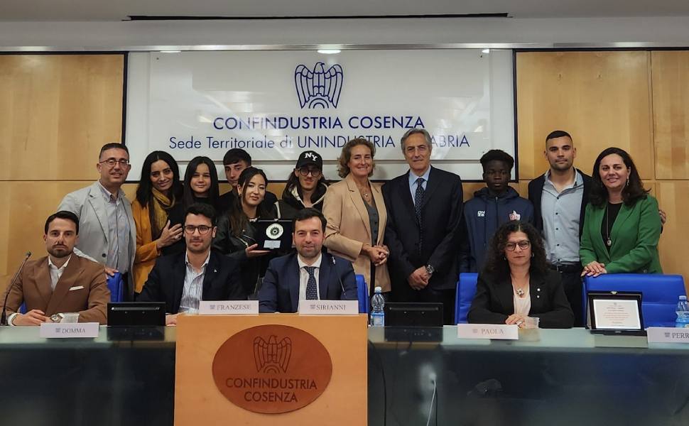 Studenti e docenti Polo Arberesh di Lungro premiati in Confindustria Cosenza