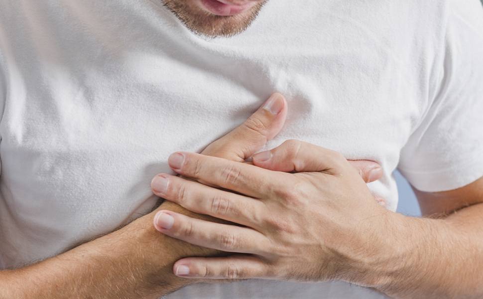 dolori al petto torace