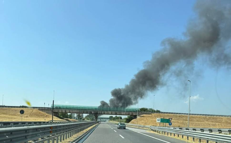 incendio montalto taverna