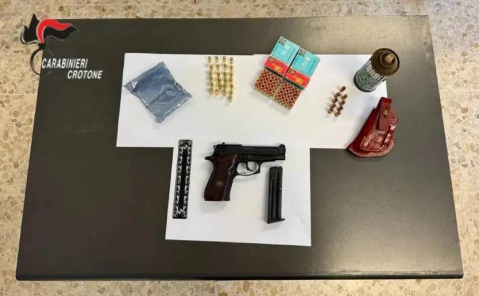 pistola clandestina casa mare