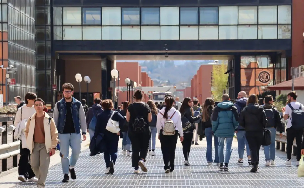 studenti_Unical_ponte