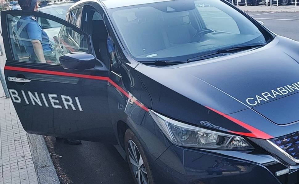 carabinieri intervento violenza domestica