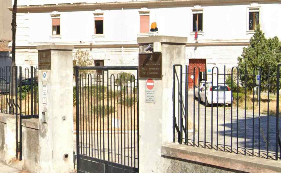 tribunale minorenni reggio calabria