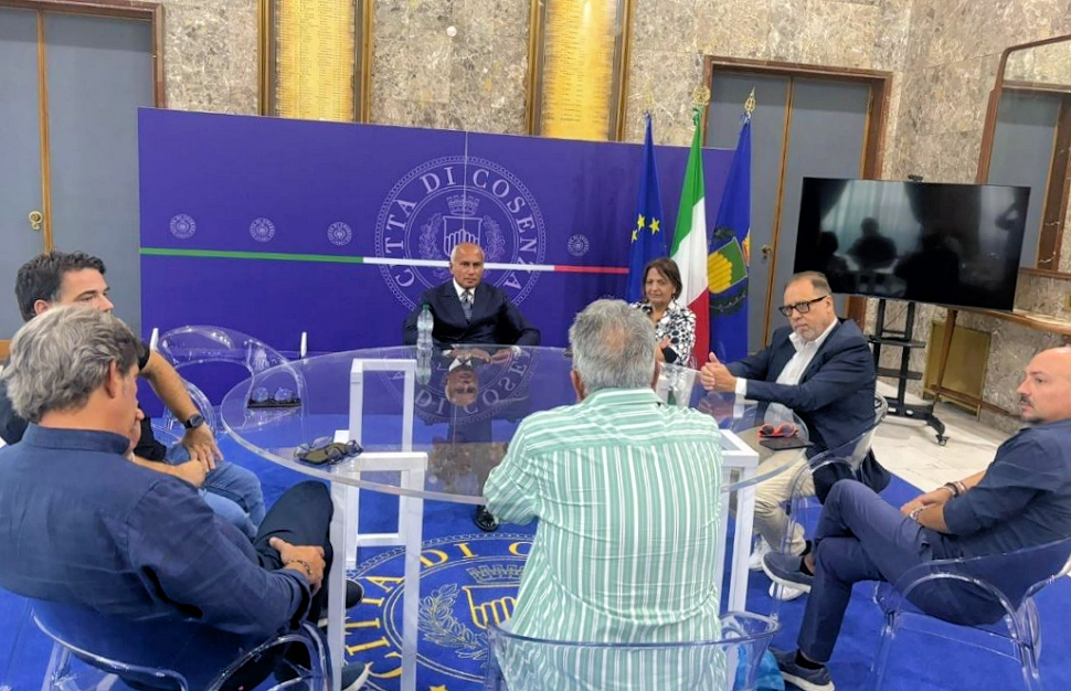 Cosenza giornalisti tifosi