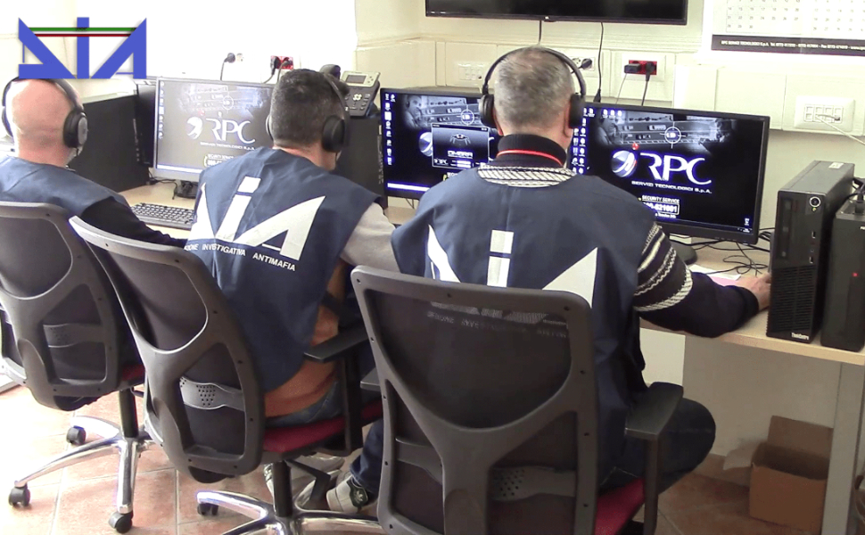 Dia-antimafia-al-computer