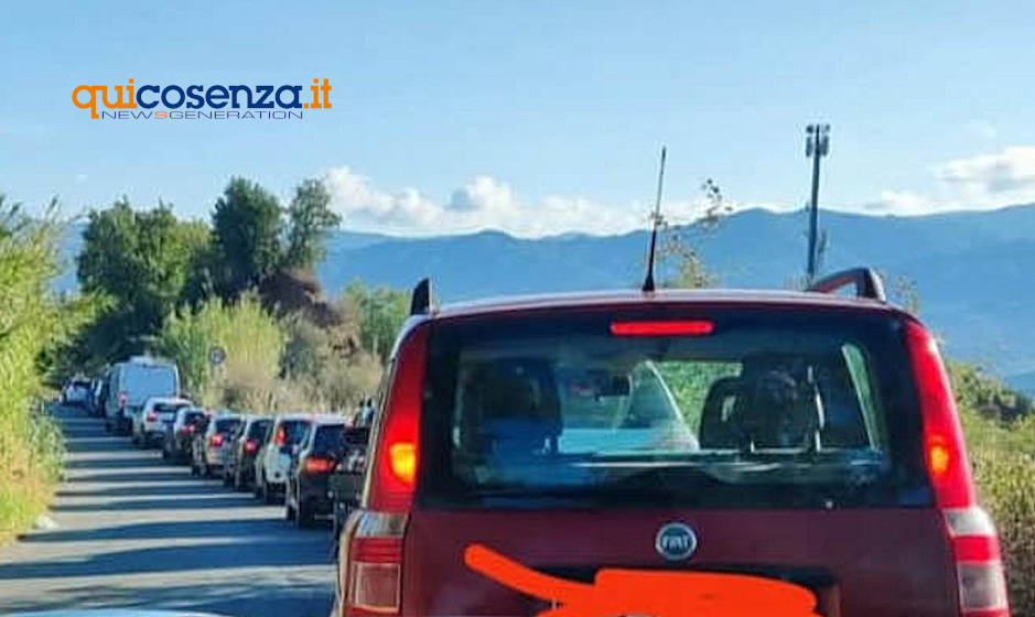 Mendicino Serra Spiga Strada_protesta