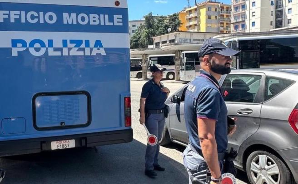 Ufficio-mobile-polizia-Cosenza
