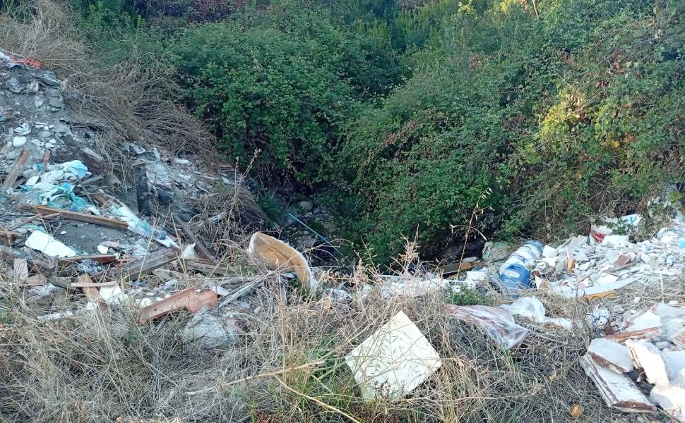 cariati degrado ambientale rifiuti 02